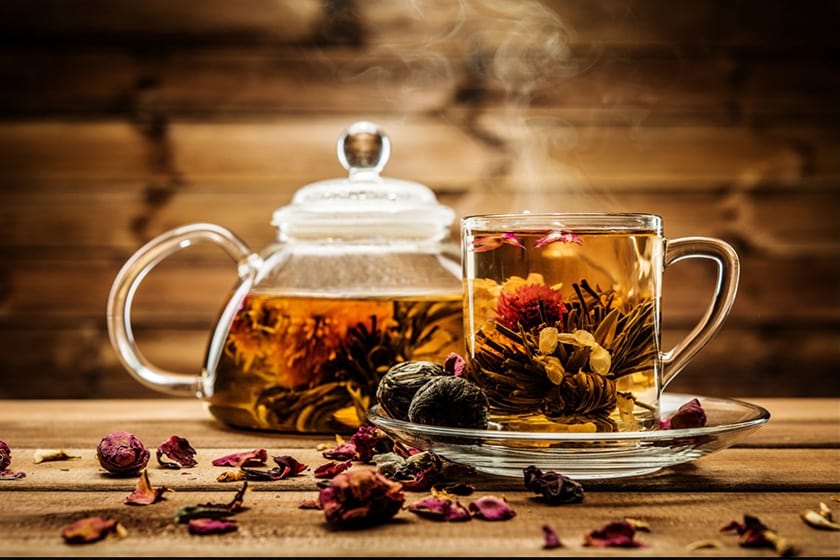 ۳۳ نوع دمنوش گیاهی جایگزین چای